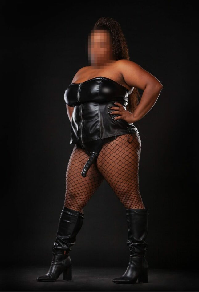 Queen Daisi 3