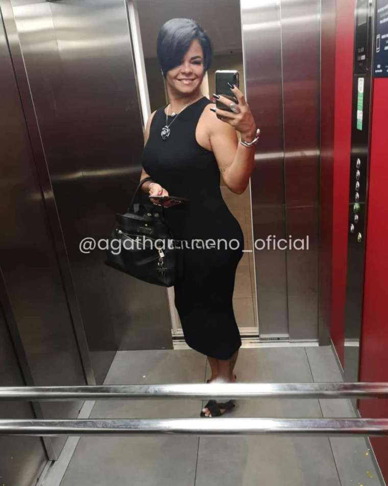 Agatha Moreno 7
