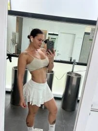 Valentina 8