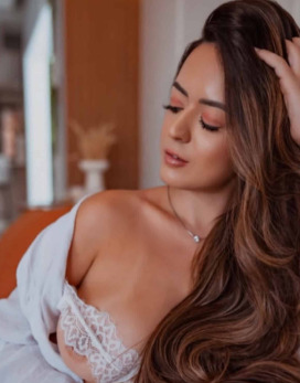 Mia 9